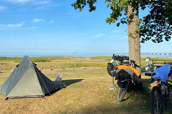Telt Nyborg Strandcamping med udsigt ud over stranden ved Nyborg